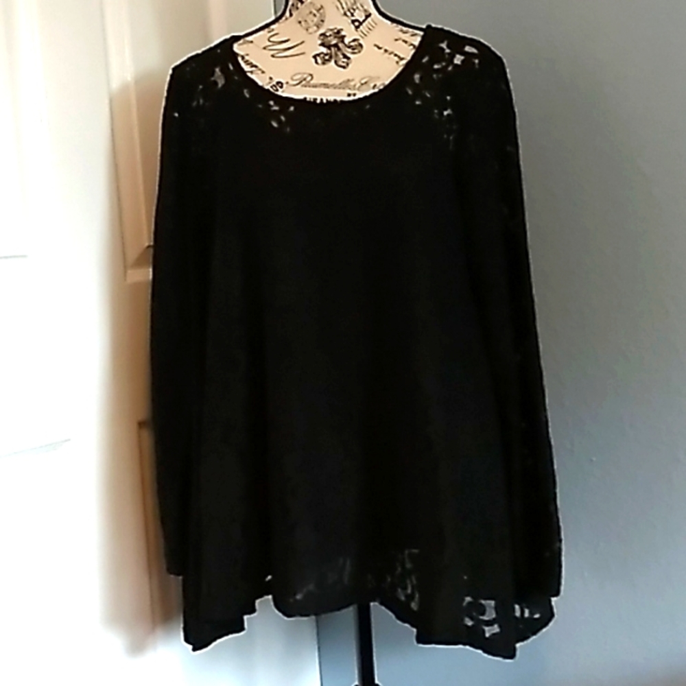 NWOT - Kate & Mallory Black Lace Swing Tunic - Size M